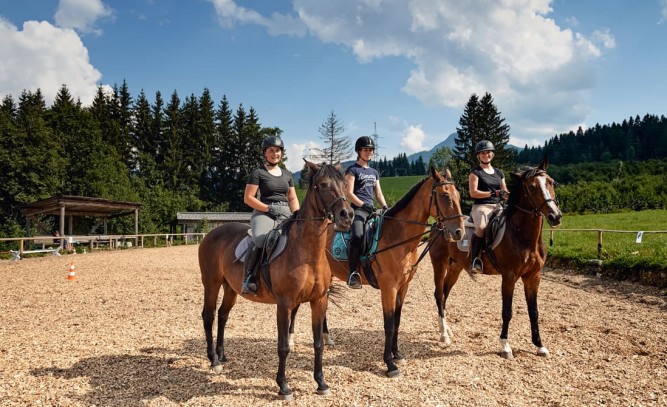 Reitplatz in Flachau